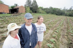 Família Gehrke, de Vera Cruz, há décadas encontra seu sustento no cultivo do tabaco